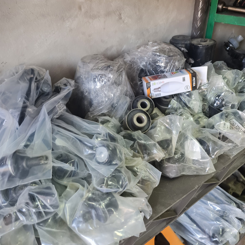 قطع هيئة امامية نيسان ليف عمدان توازن