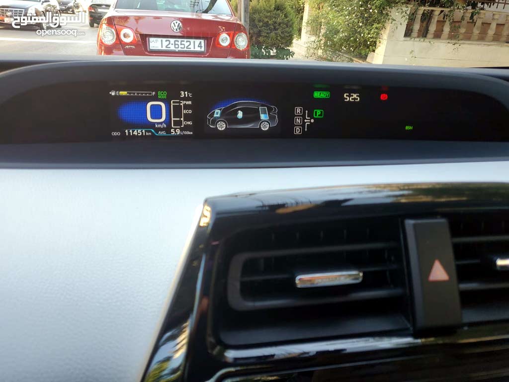 تويوتا بريوس