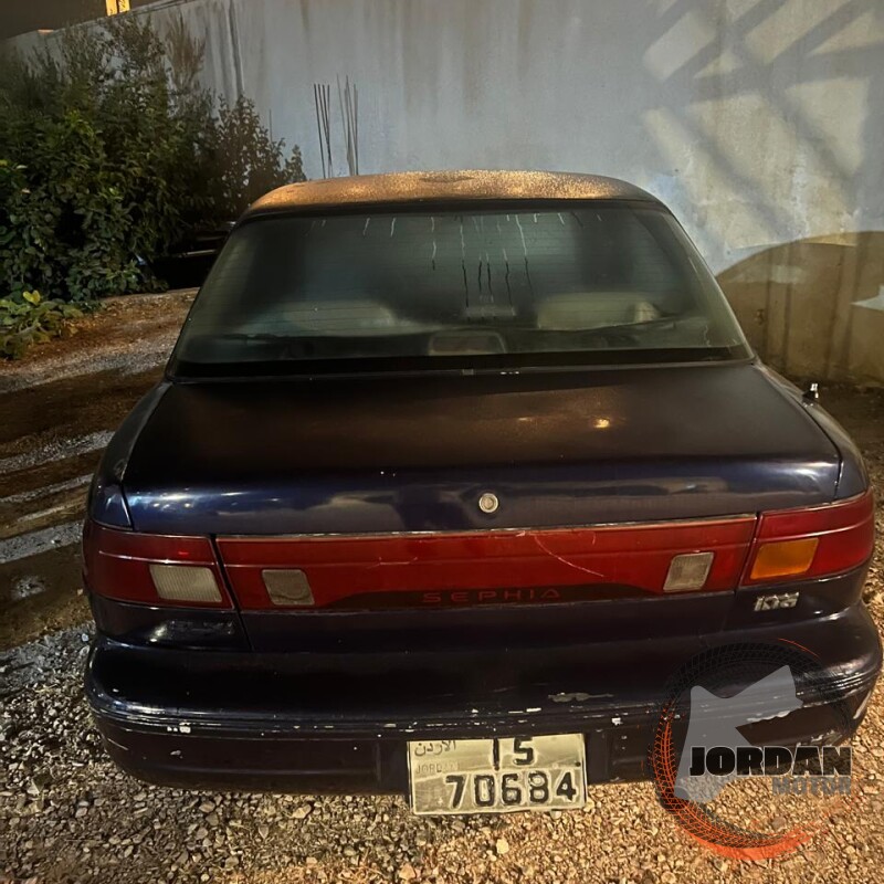 كيا سيفيا 1 موديل 94 السيارة شغالة امورها منيحه بدك تفحص افحص الك انا بايع خالي قص قلبان