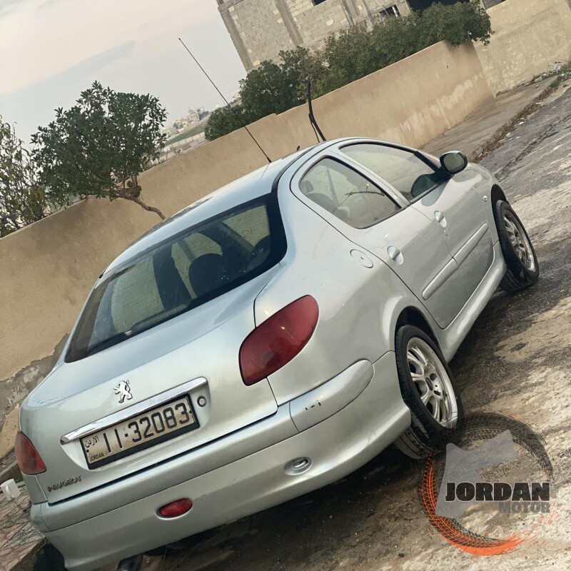 بيجو 206 سيدان