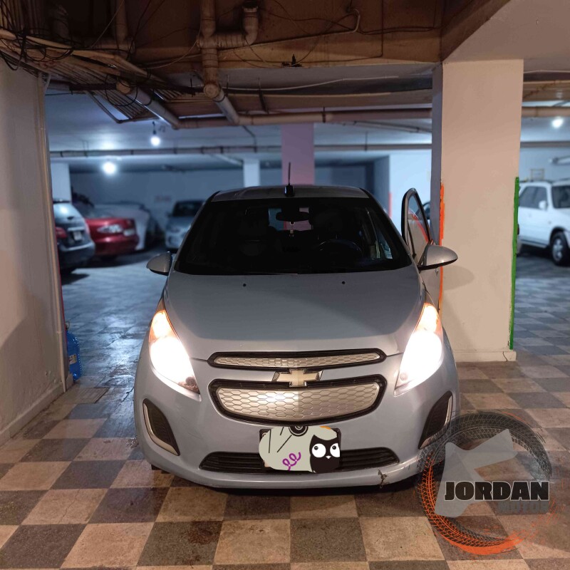 سوق السيارات الأردني