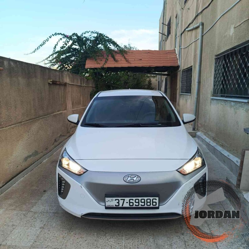 سوق السيارات الأردني