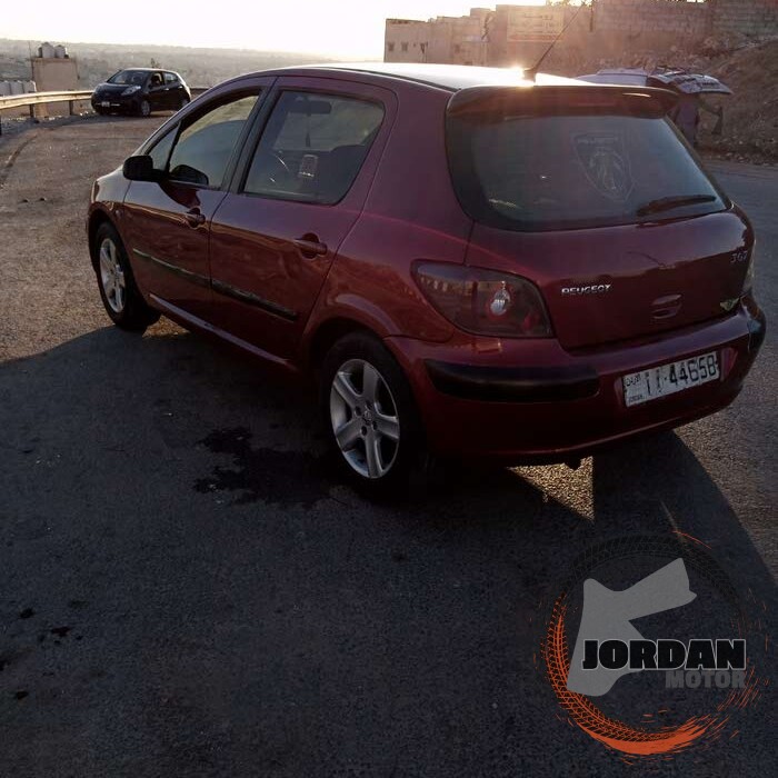 سوق السيارات الأردني