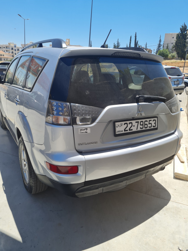 ميتسوبيشي اوتلاندر 2012