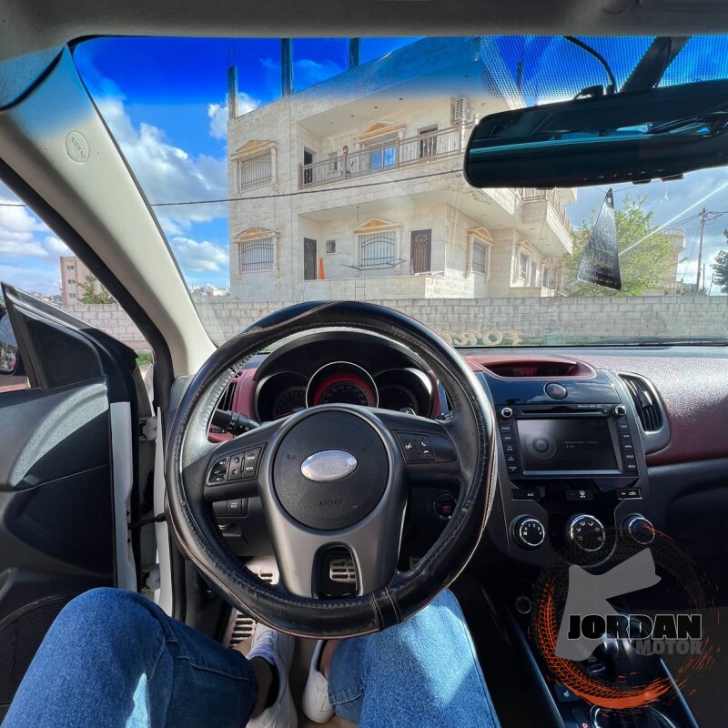 كيا فورتي 2011