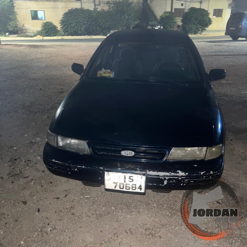 كيا سيفيا 1 موديل 94 السيارة شغالة امورها منيحه بدك تفحص افحص الك انا بايع خالي قص قلبان