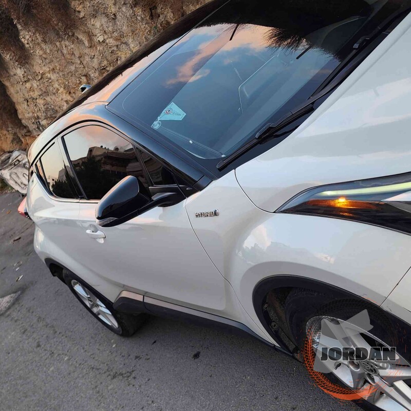 تويوتا chr للبيع فل نظافة