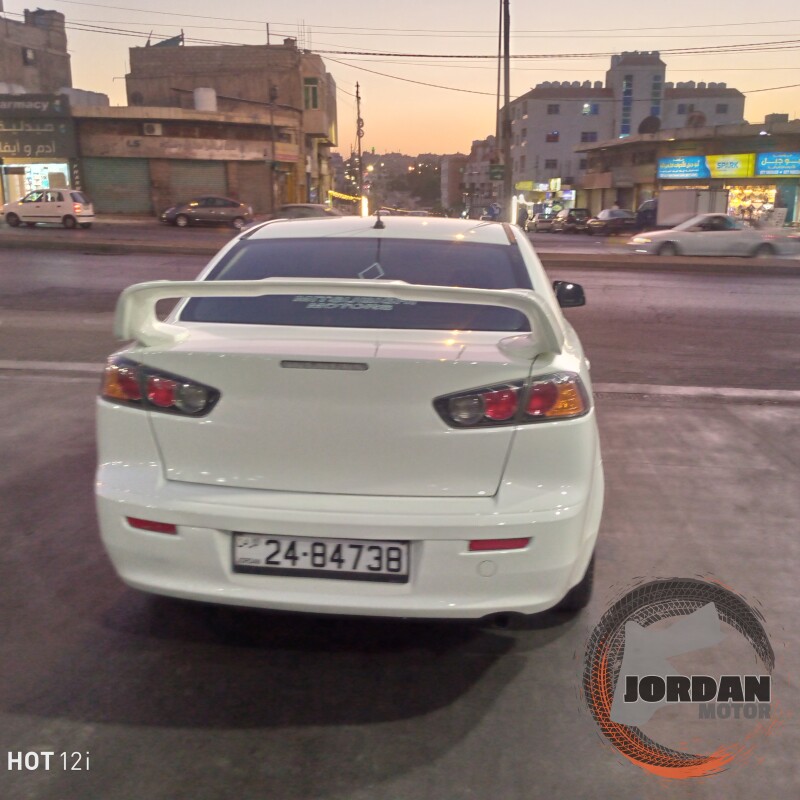 ميتسوبيشي لانسر