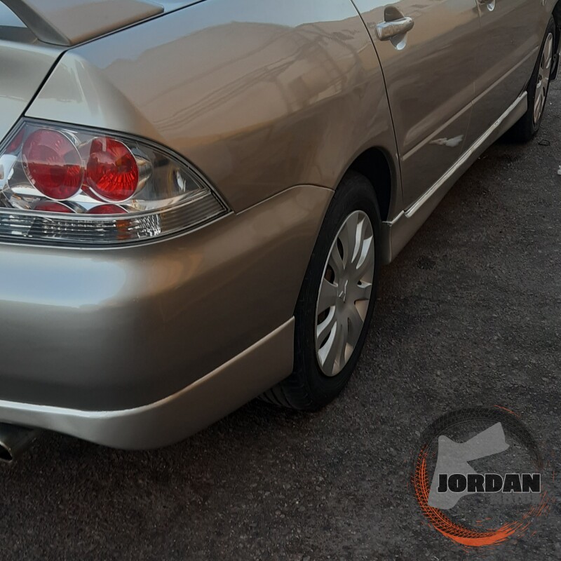 متسبيشي لانسر