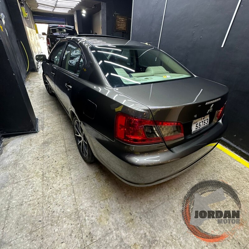 ميتسوبيشي جالنت  2011