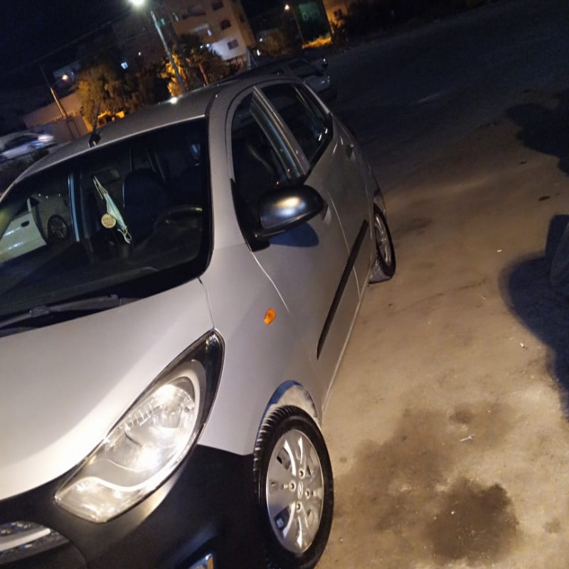 سياره للبيع