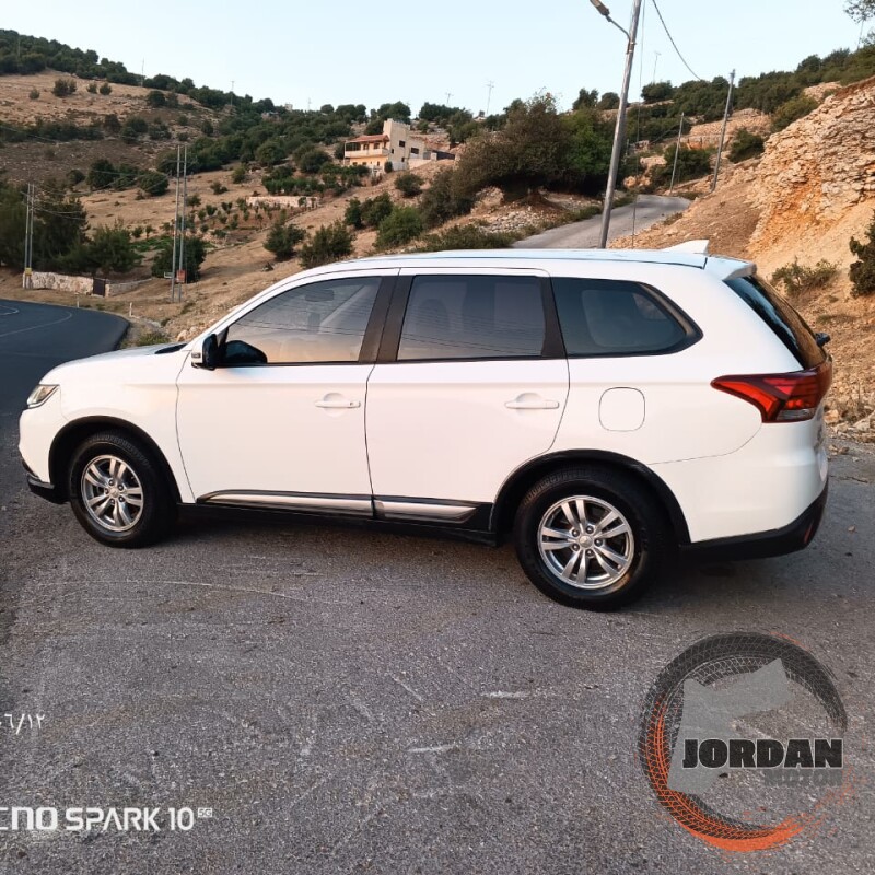 سوق السيارات الأردني