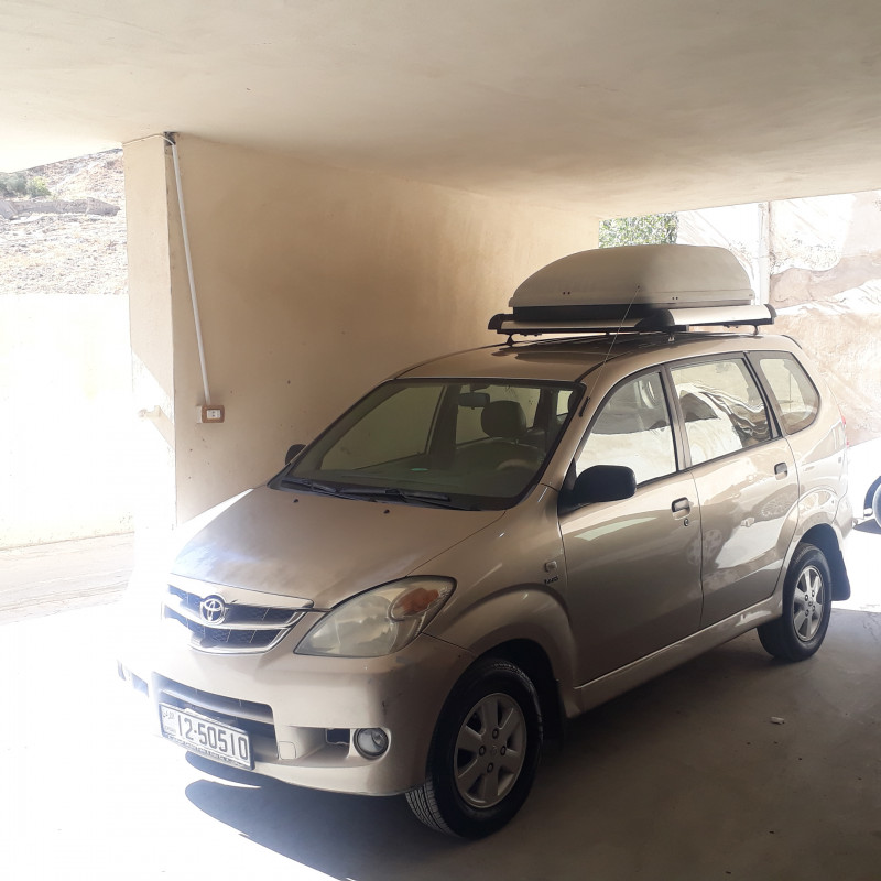 تويوتا افانزا  2011