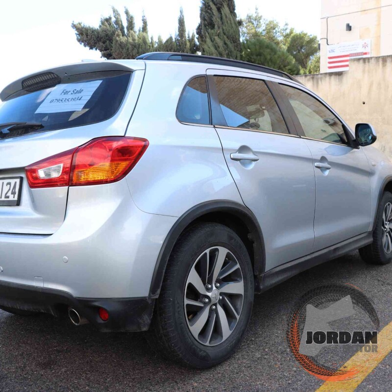 ميتسوبيشي ASX 2017