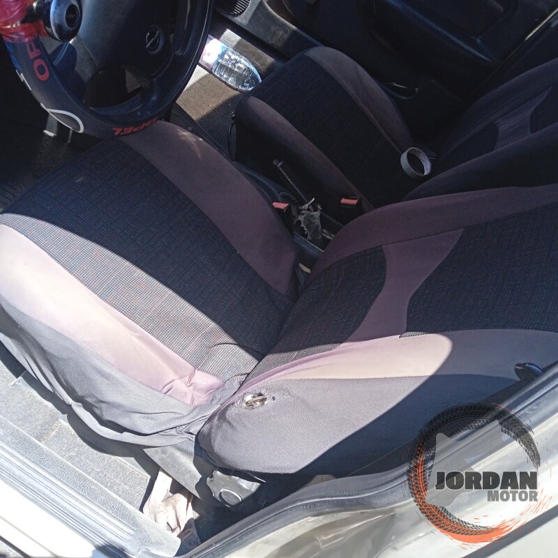 اوبل فيكترا للبيع