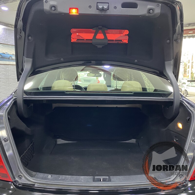 مرسيدس C250 مديل 2012وارد الوكالة ومالك اول.