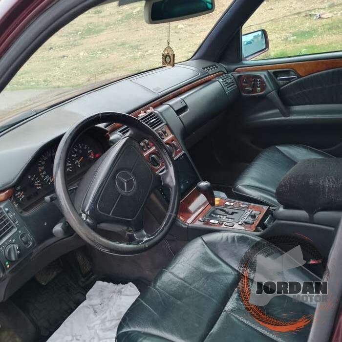 مرسيدس 1998 للبيع