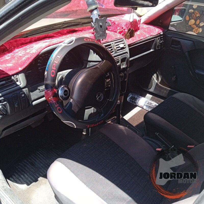 اوبل فيكترا للبيع