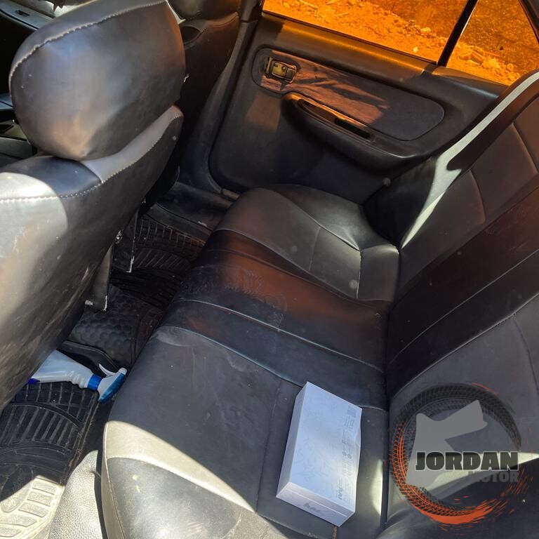 سيارة نيسان صني