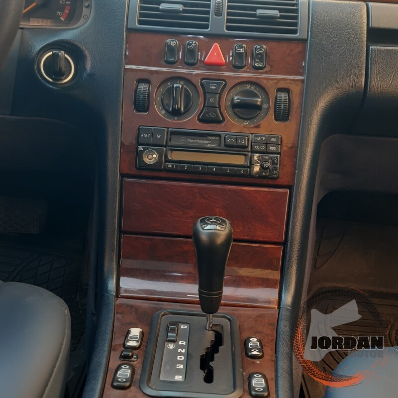 مرسيدس E200 قرش ونص فل كامل