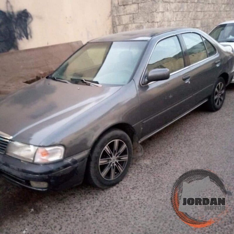 سيارة نيسان صني