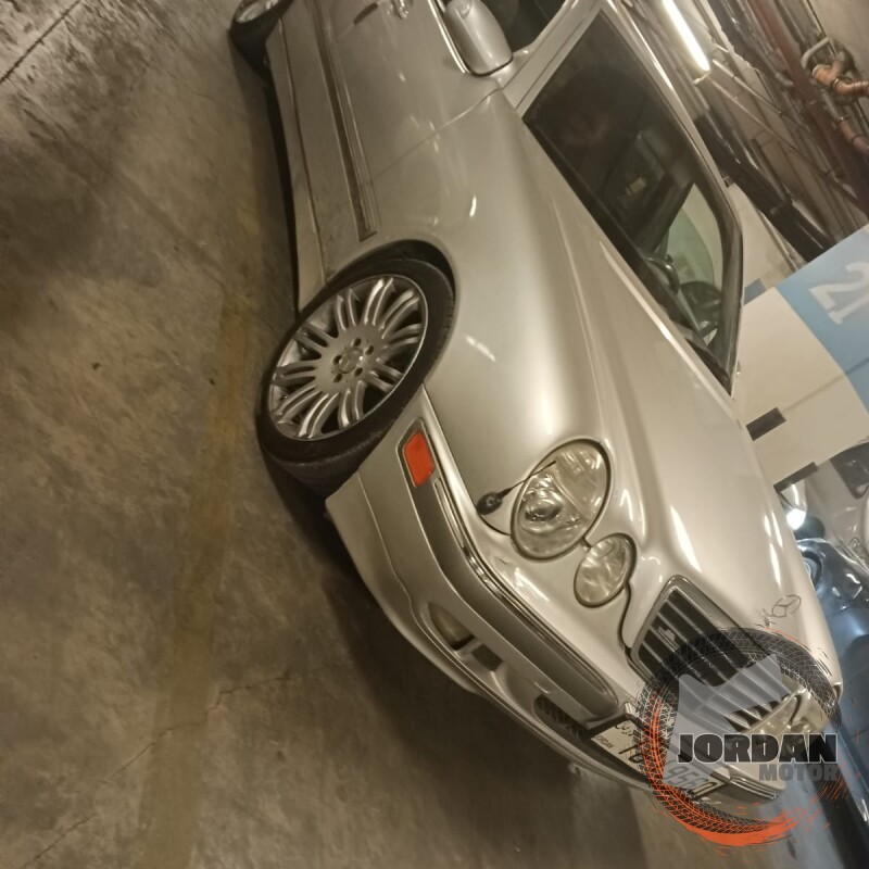 مرسيدس بنز قرش ونص