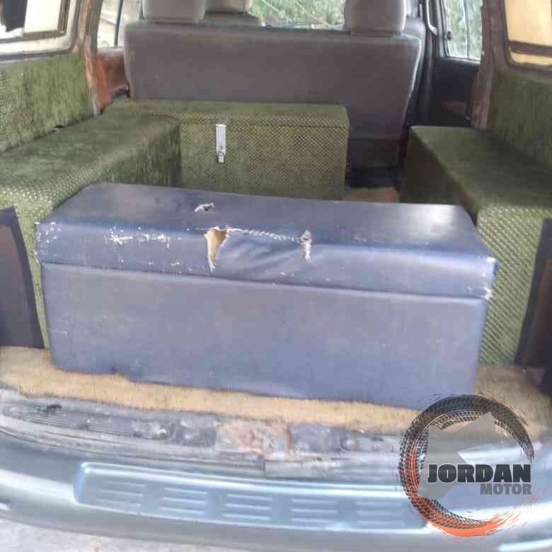 باص ستركس الفار موديل 99