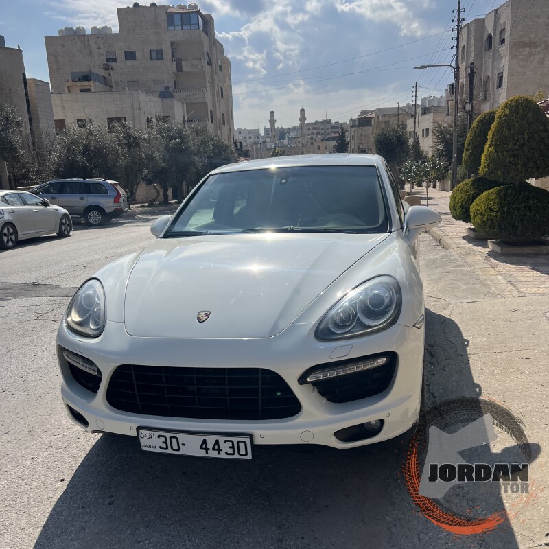 بورش كايين 2011