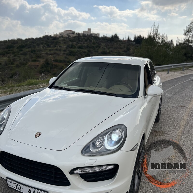 بورش كايين 2011