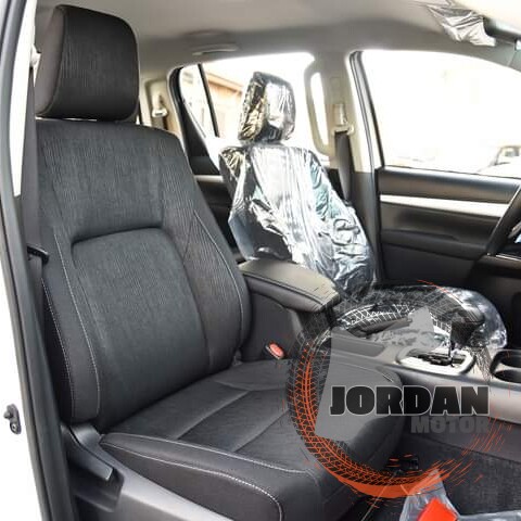 سيارة تويوتا هيلوكس 2023 اوروبي مميزة للبيع